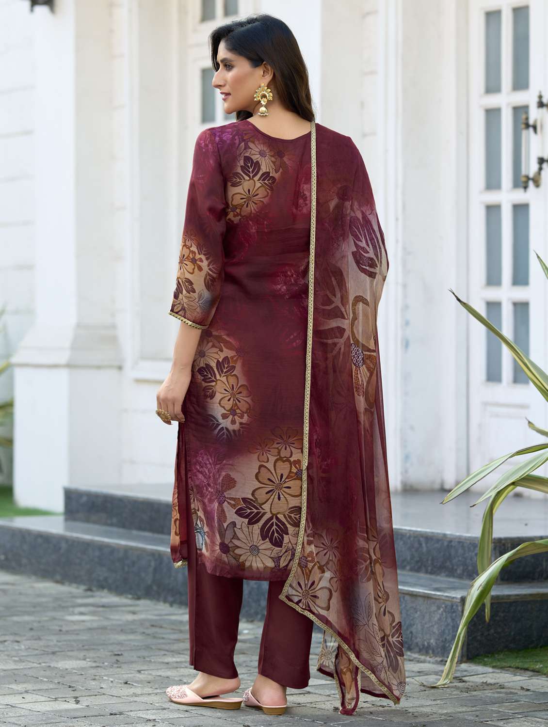 women floral printed three quarter sleeve kurta pant with dupatta set - 22143782 -  Standard Image - 3