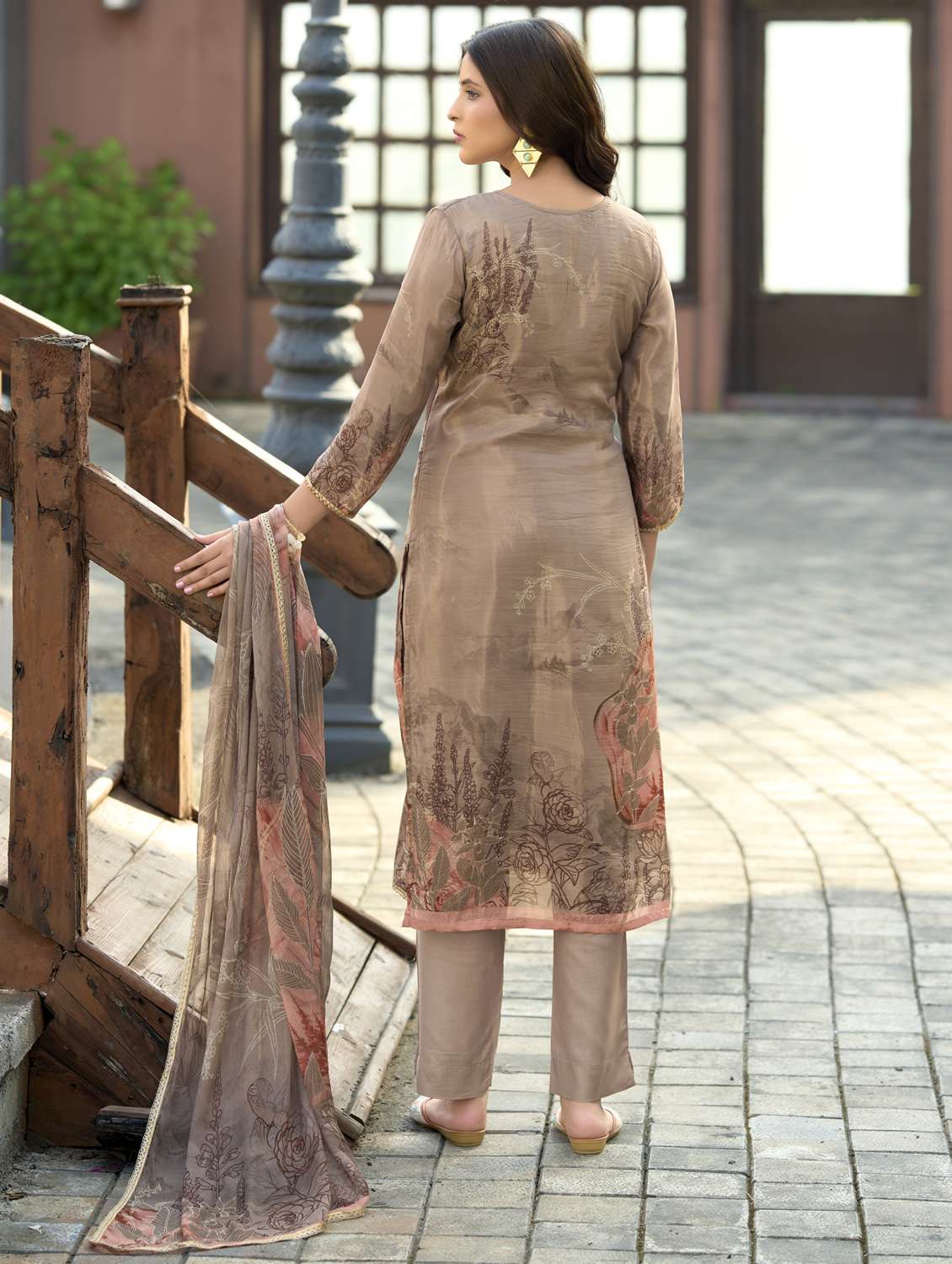 women floral printed three quarter sleeve kurta pant with dupatta set - 22143783 -  Standard Image - 3