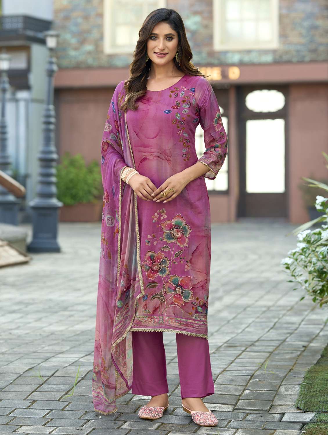 women floral printed three quarter sleeve kurta pant with dupatta set