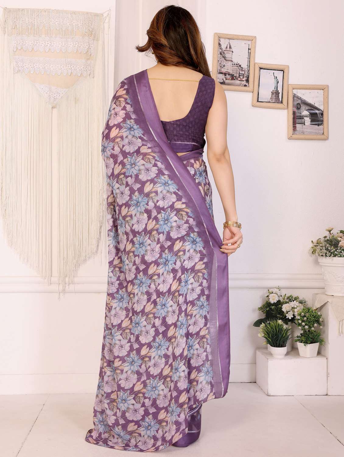 women floral printed saree with blouse - 22143849 -  Standard Image - 3