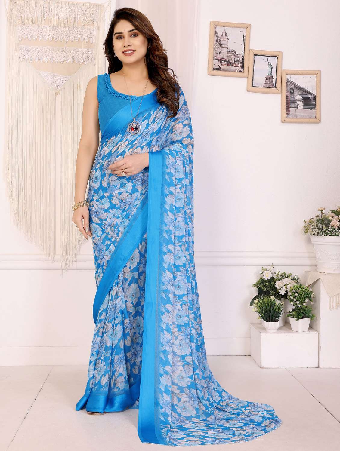 women floral printed saree with blouse