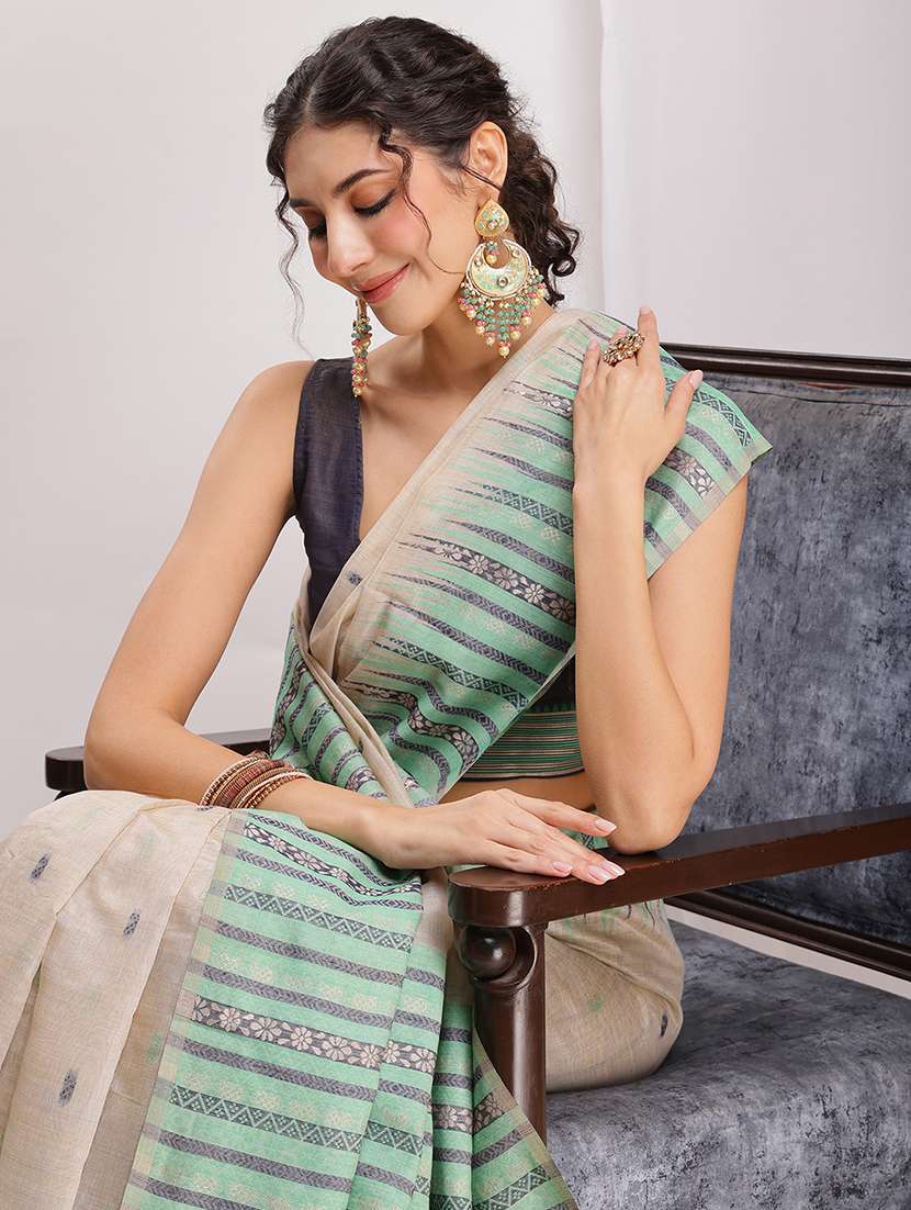 women self design bordered saree with blouse - 22144626 - Standard Image - 5