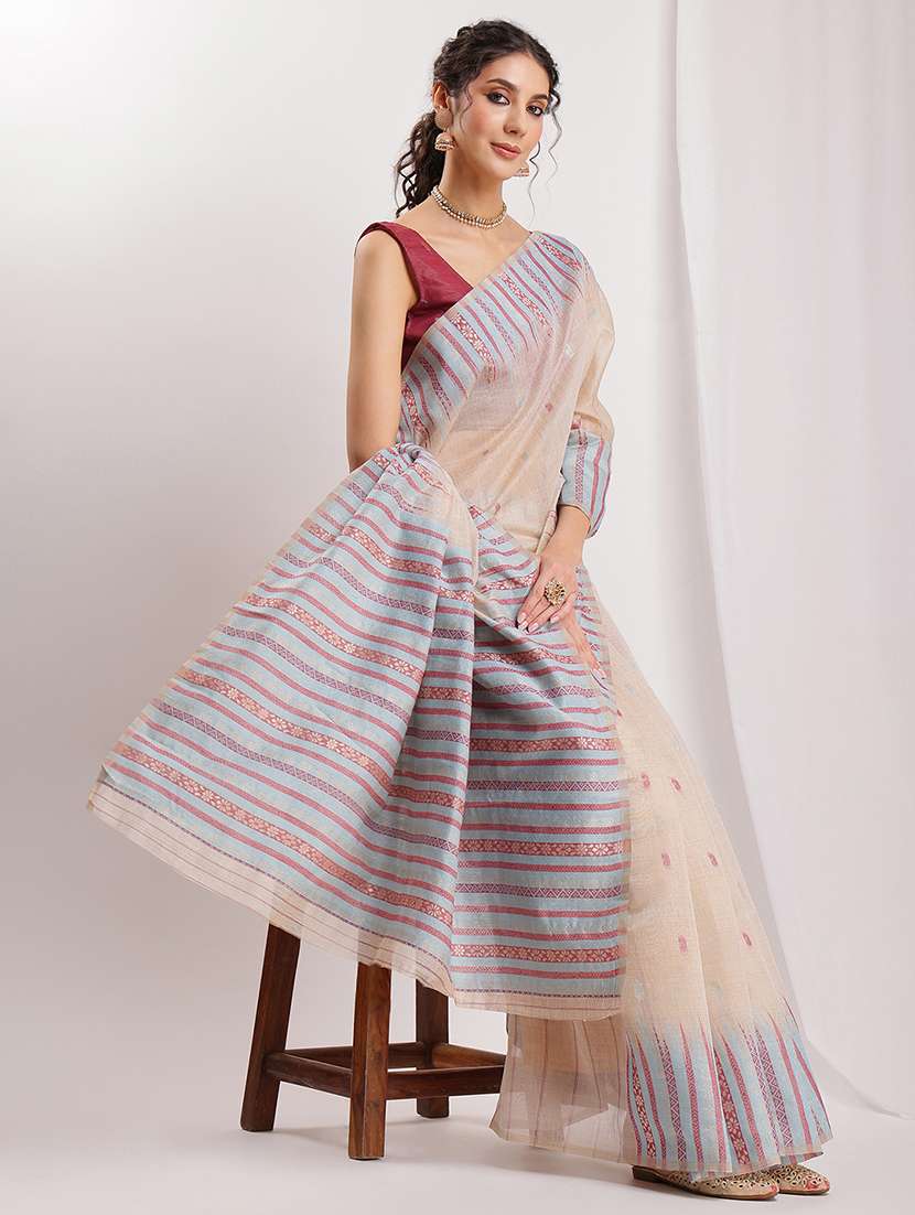 women self design bordered saree with blouse - 22144627 - Zoom Image - 0