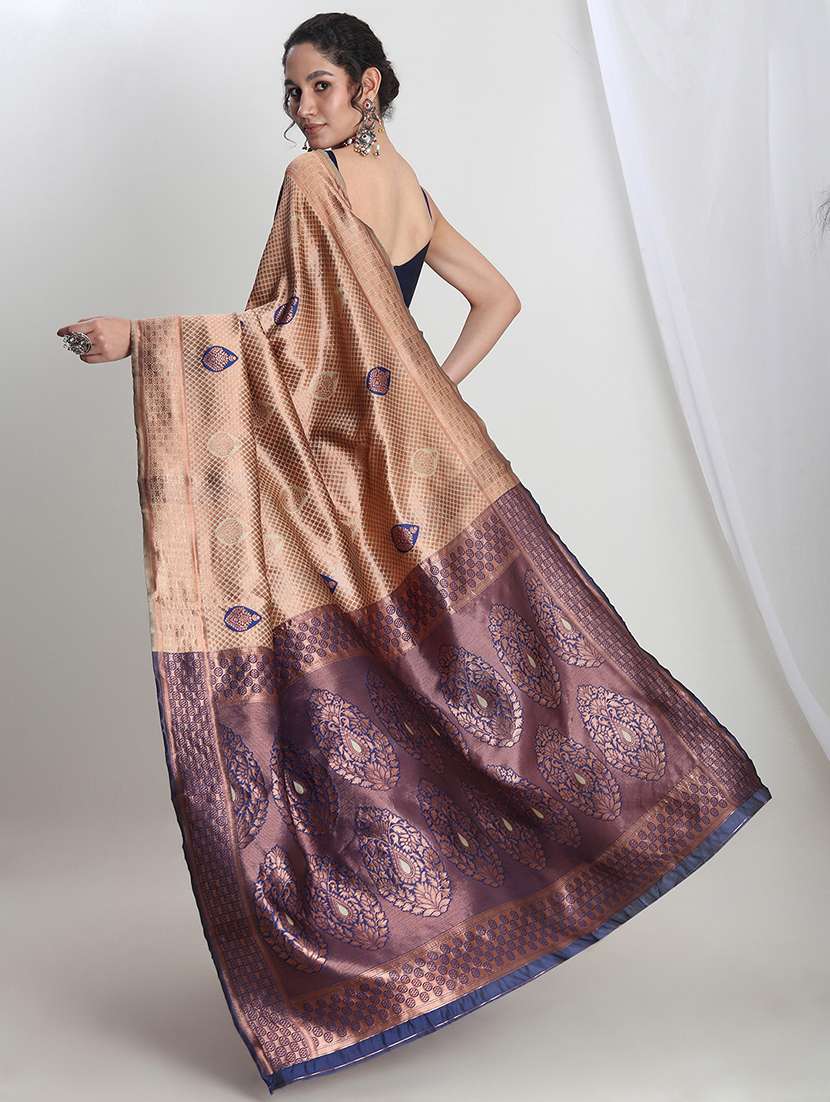 women self design banarasi saree with blouse - 22144633 - Standard Image - 3