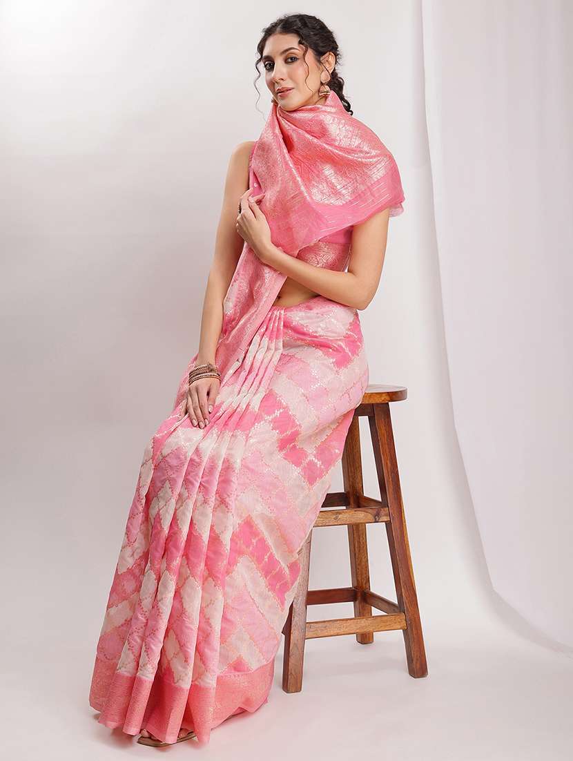 women self design banarasi saree with blouse - 22144645 - Standard Image - 5