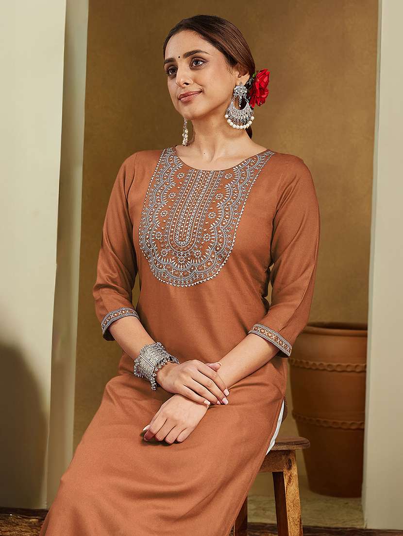 women embroidered three quarter sleeve straight kurta - 22144671 -  Standard Image - 5