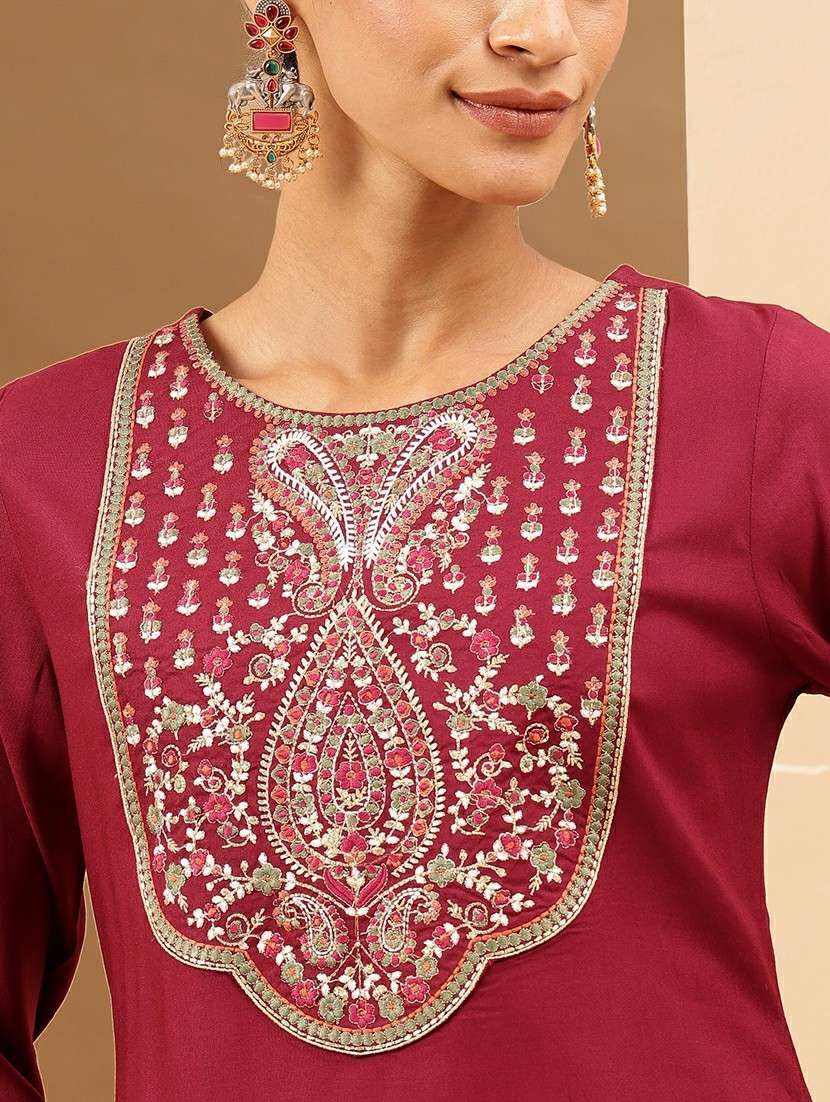 women embroidered three quarter sleeve straight kurta - 22144678 -  Standard Image - 5