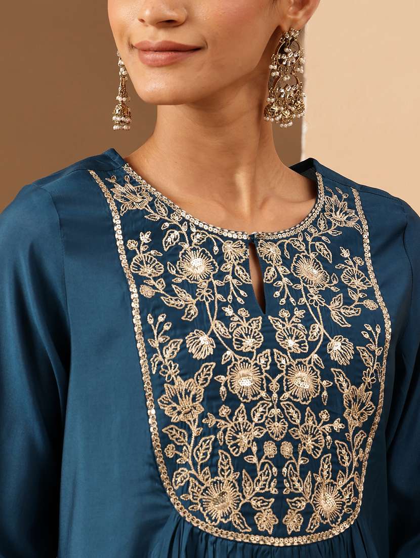 women embroidered three quarter sleeve kurta pant with dupatta set - 22144814 -  Standard Image - 5