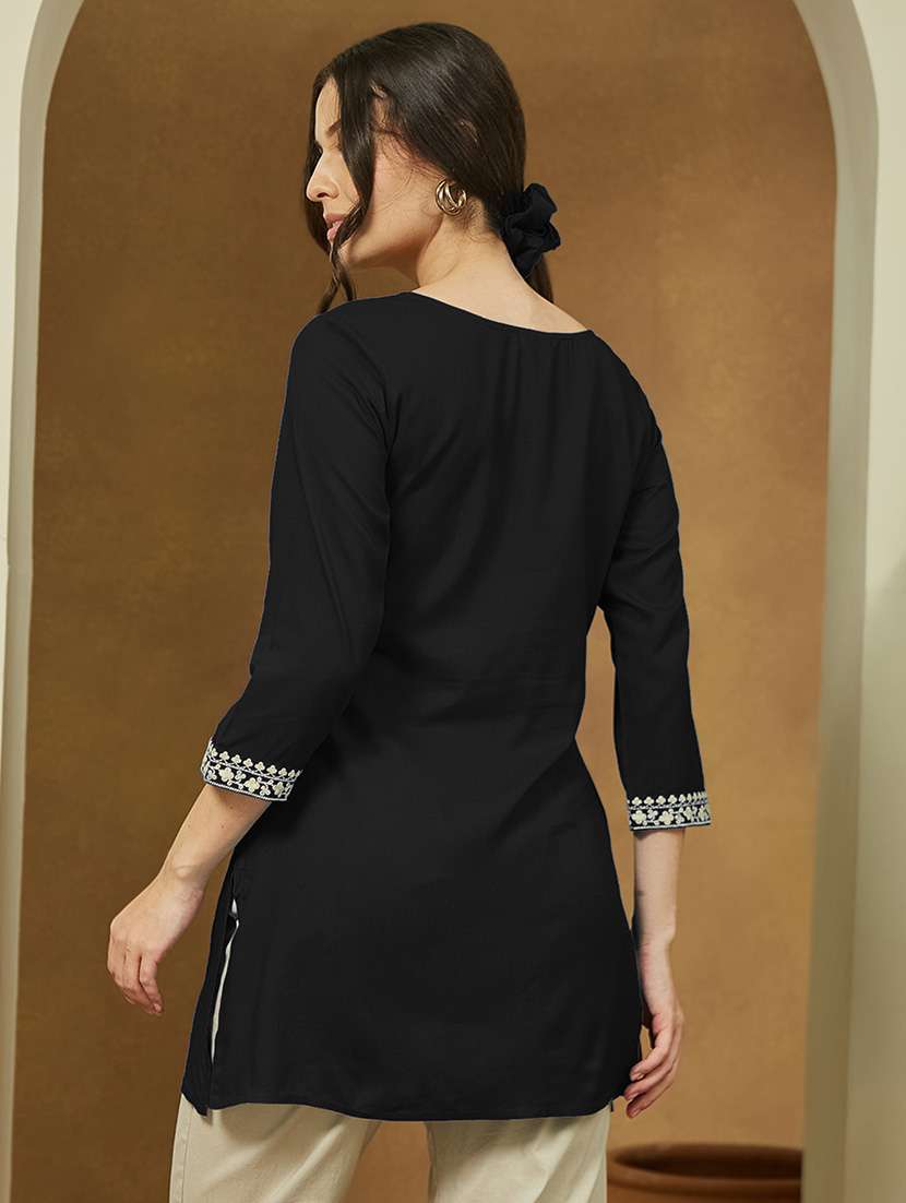 women embroidered three quarter sleeve straight kurti - 22144875 - Standard Image - 3