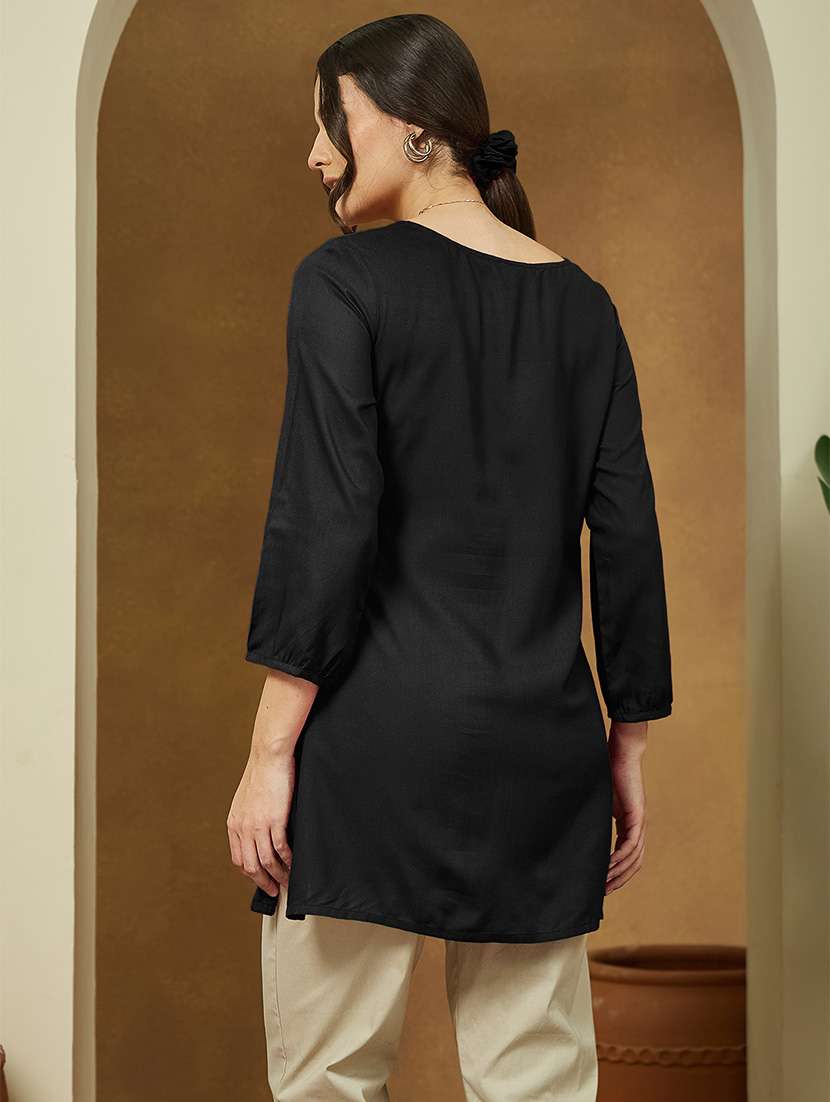 women embroidered three quarter sleeve straight kurti - 22144877 -  Standard Image - 3