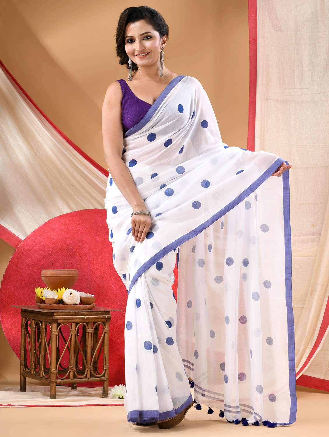 women printed casual wear saree - 22144936 -  Zoom Image - 0