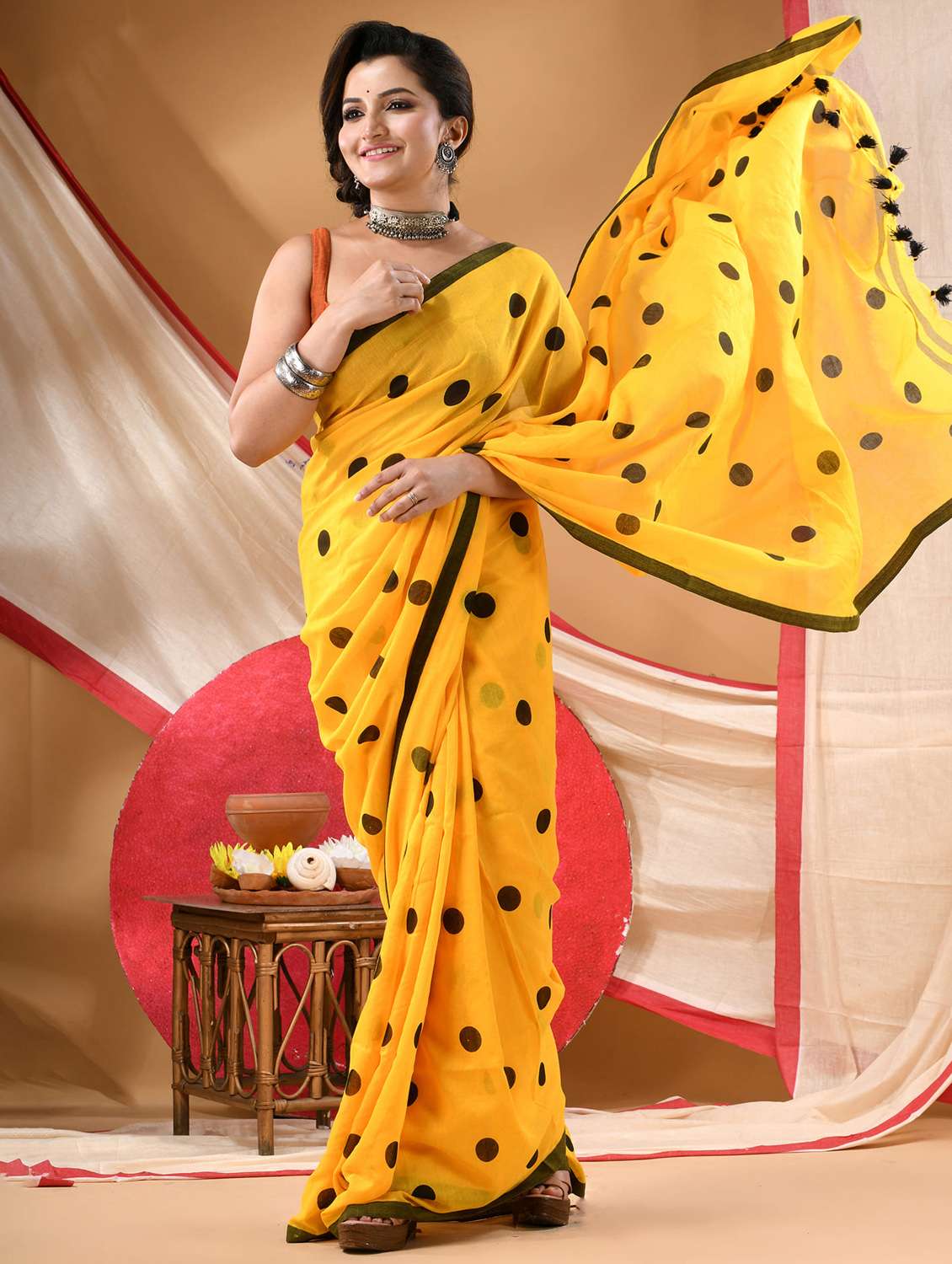 women polka dot printed saree