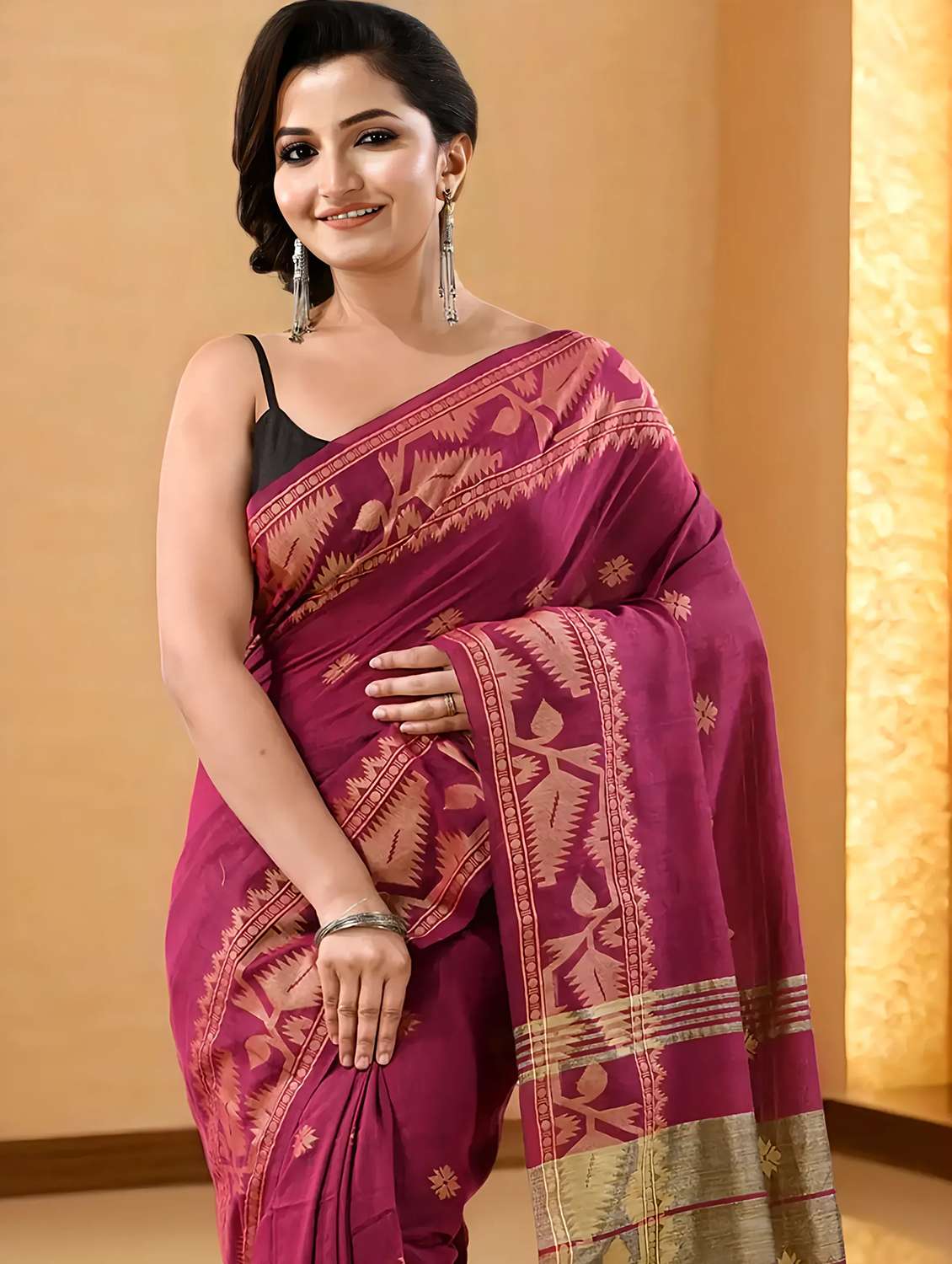 women self design handloom saree with blouse - 22144977 - Standard Image - 3