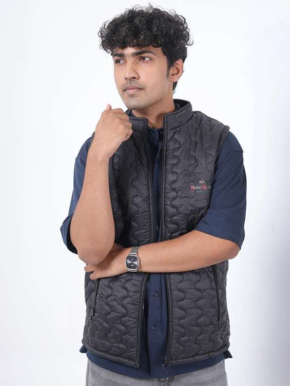 men solid sleeveless puffer jacket - 22145055 -  Standard Image - 3