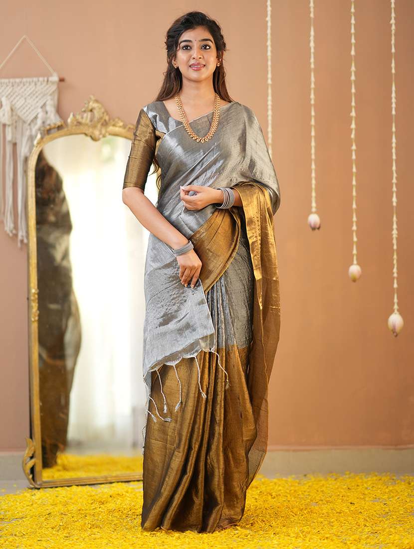 women color block handloom saree with blouse - 22145070 -  Standard Image - 3