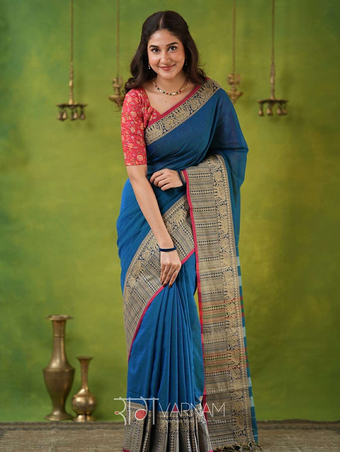 women solid with bordered narayanpet saree with blouse