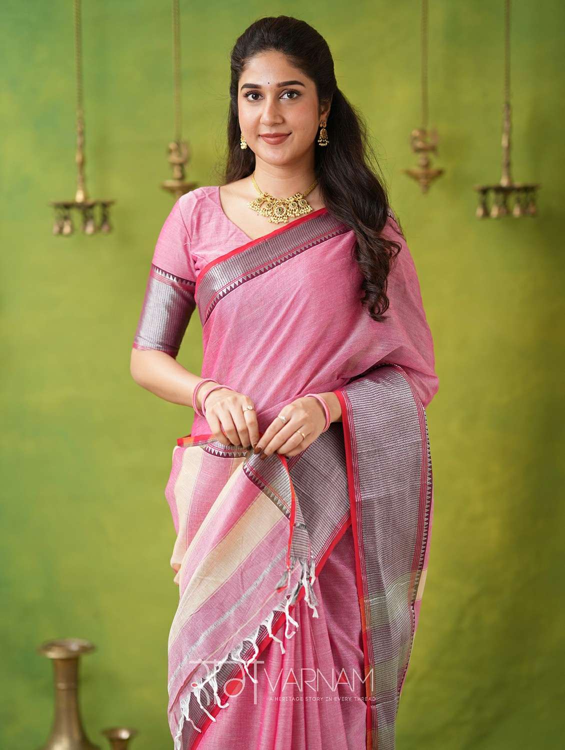 women solid with bordered narayanpet saree with blouse - 22145116 -  Standard Image - 3
