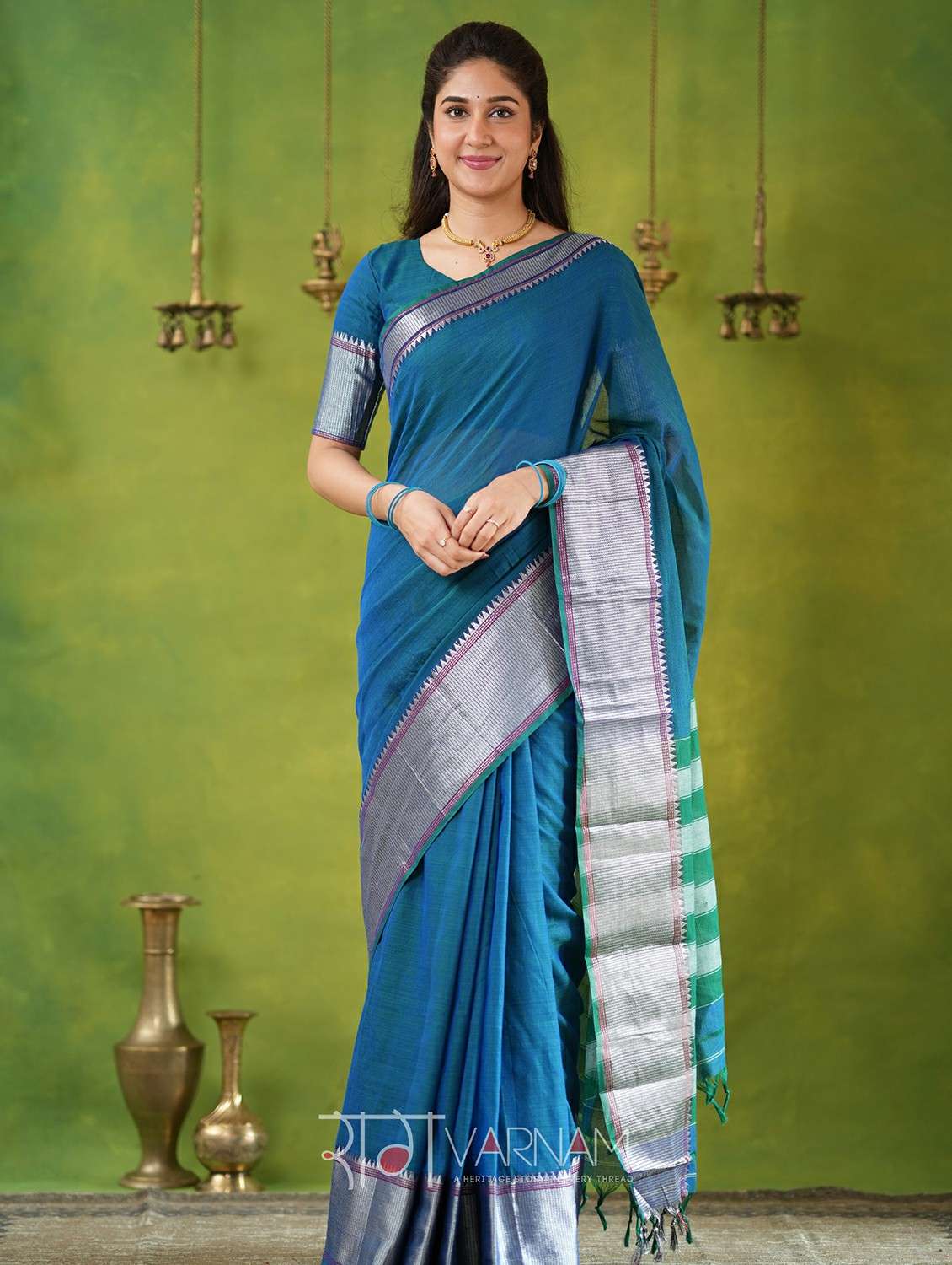 women solid with bordered narayanpet saree with blouse