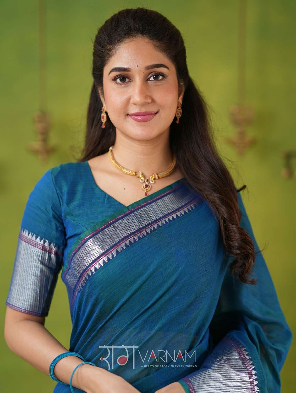 women solid with bordered narayanpet saree with blouse - 22145117 -  Standard Image - 3