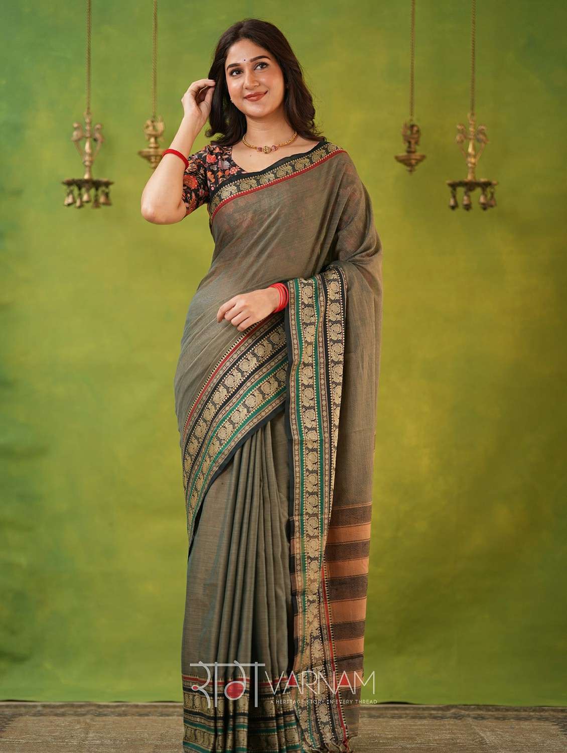 women solid with bordered narayanpet saree with blouse