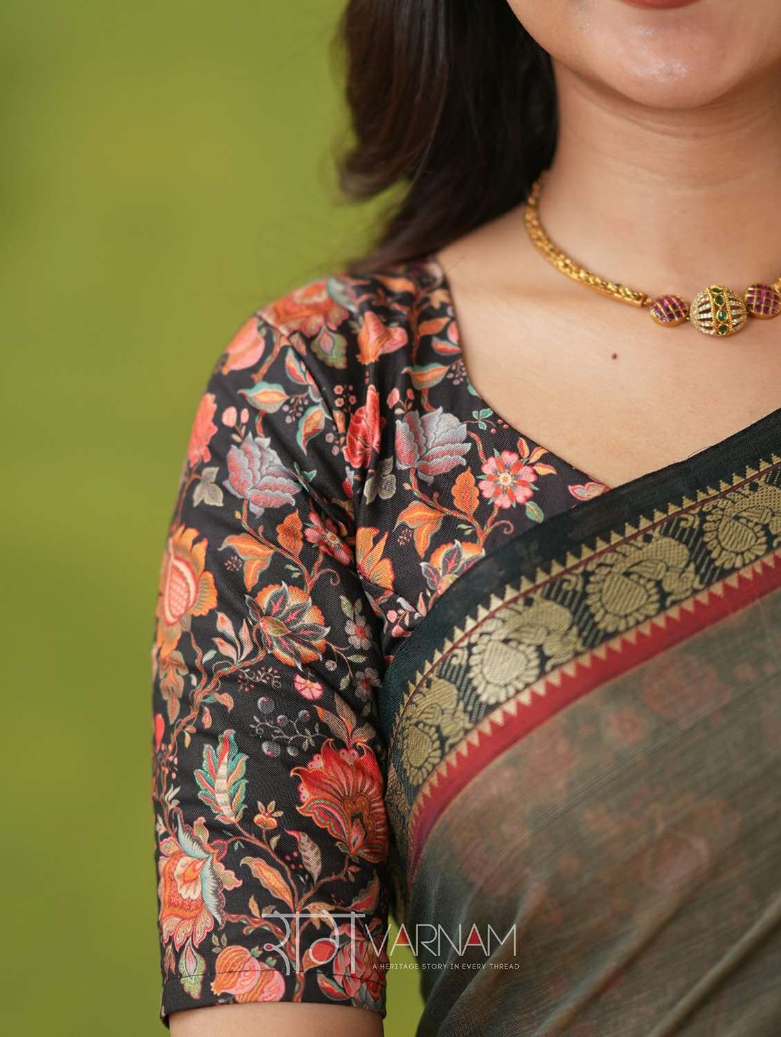 women solid with bordered narayanpet saree with blouse - 22145119 -  Standard Image - 5