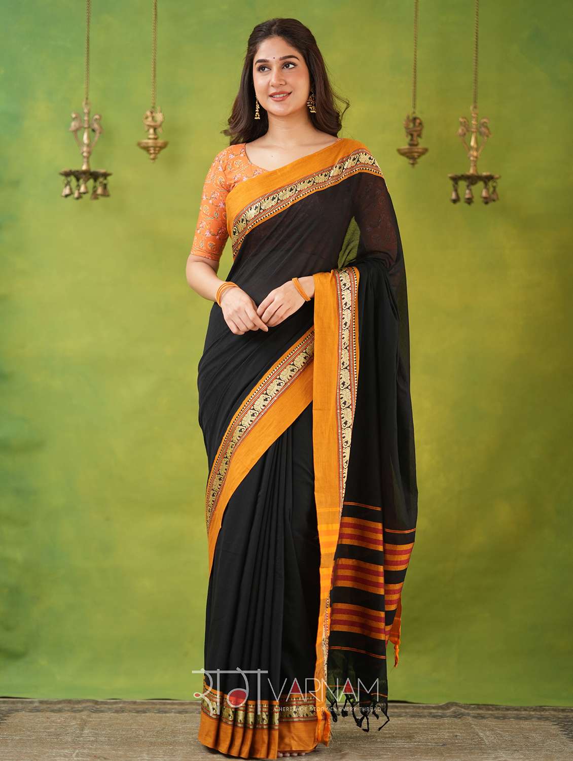 women solid with bordered narayanpet saree with blouse