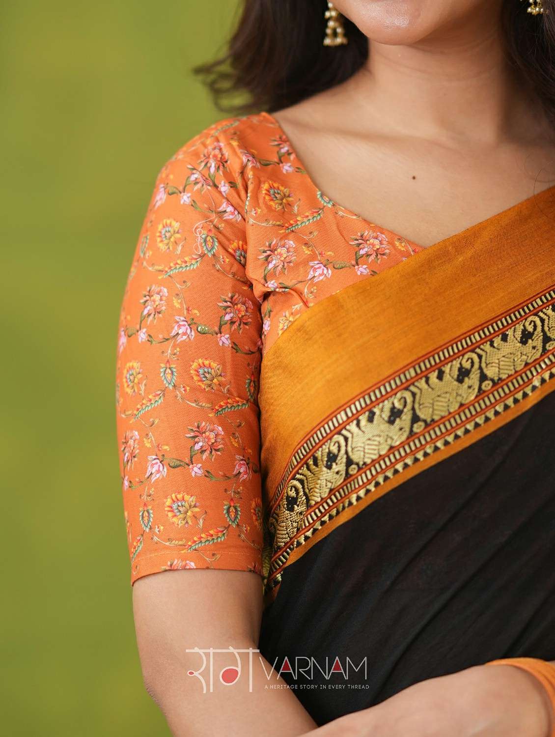 women solid with bordered narayanpet saree with blouse - 22145120 -  Standard Image - 5