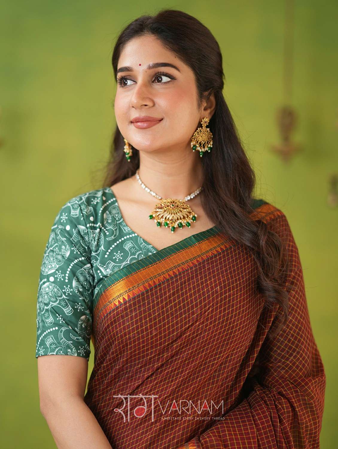 women checkered narayanpet saree with blouse - 22145126 -  Standard Image - 3