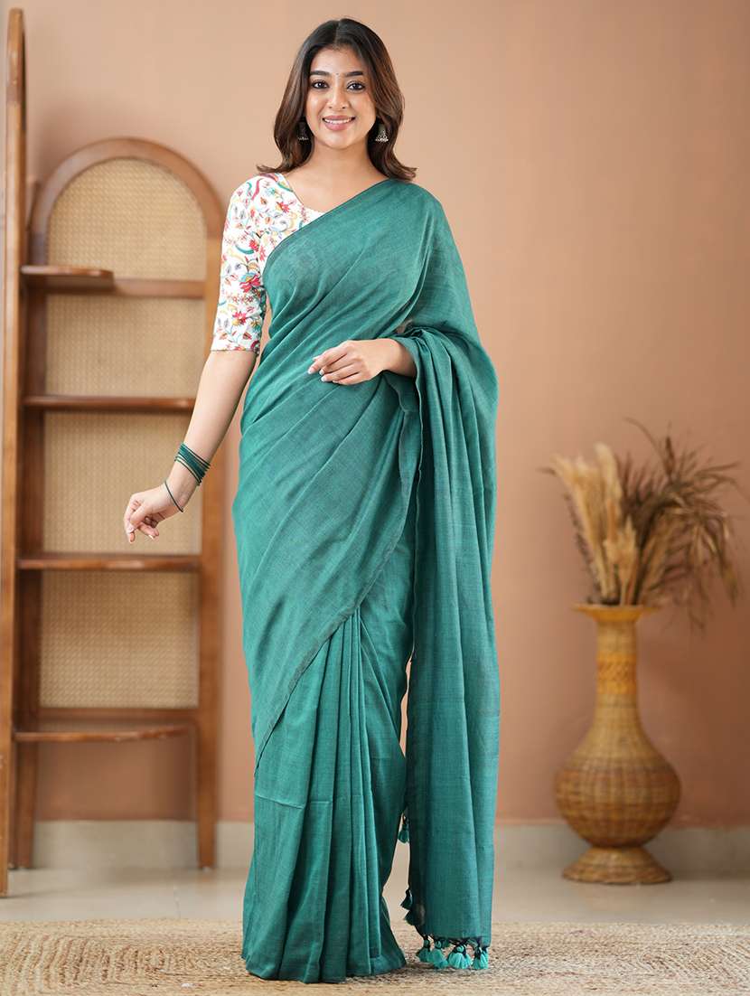 women solid handloom saree with blouse