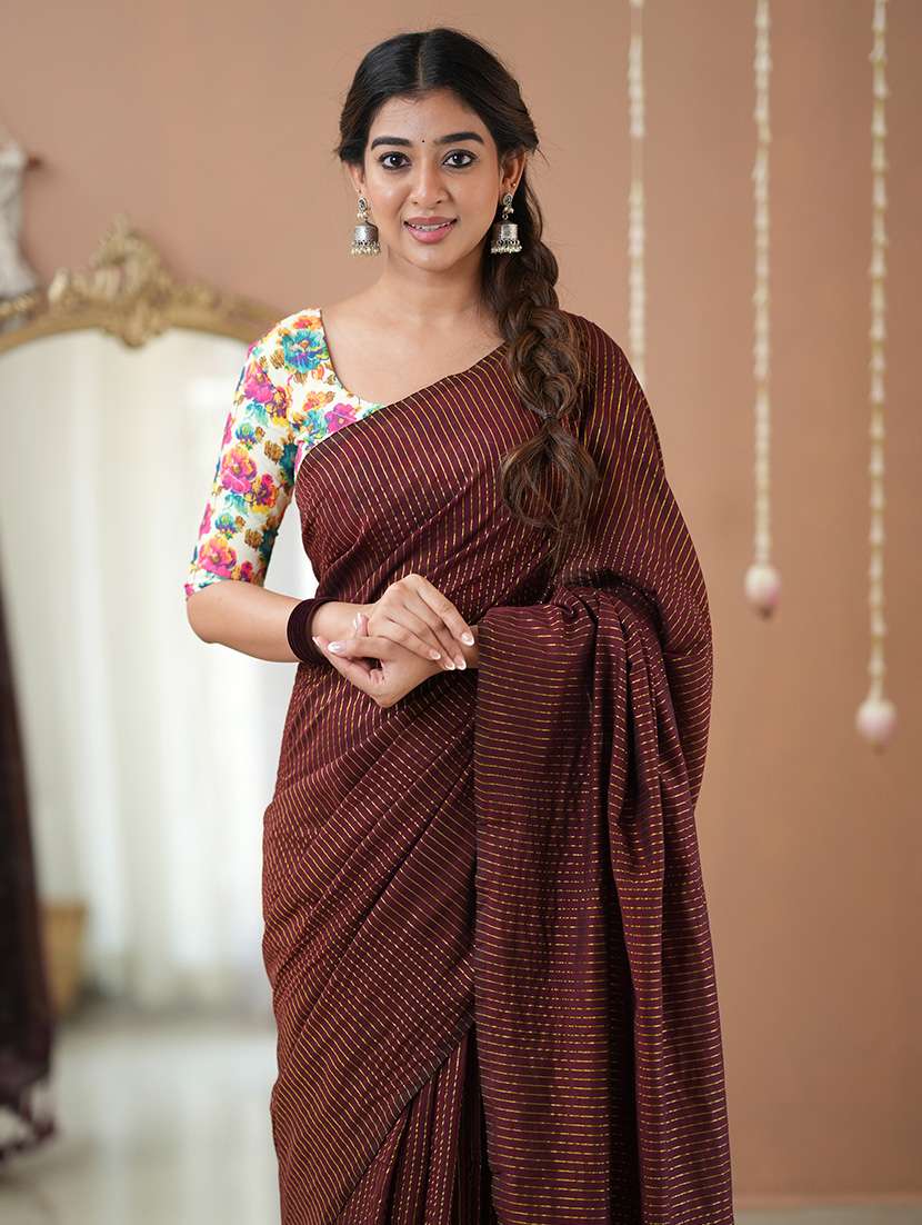 women striped handloom saree with blouse - 22145141 - Standard Image - 5