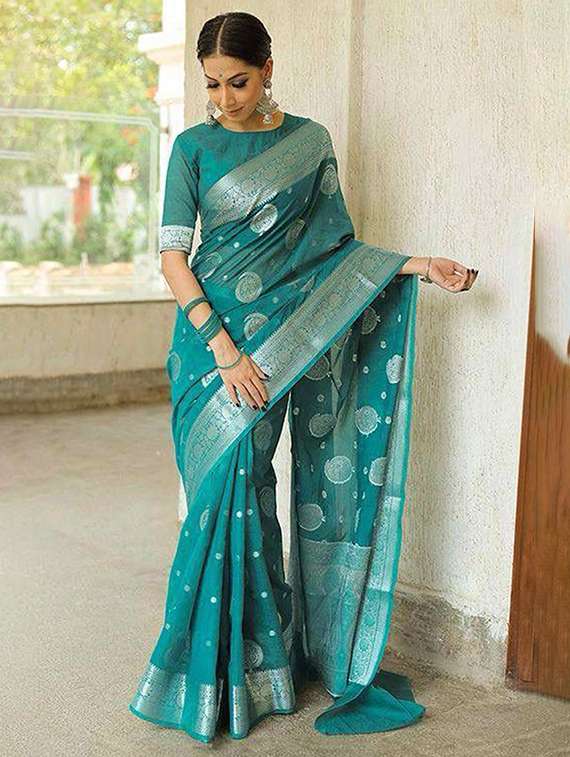 women self design banarasi saree with blouse - 22145232 -  Zoom Image - 0