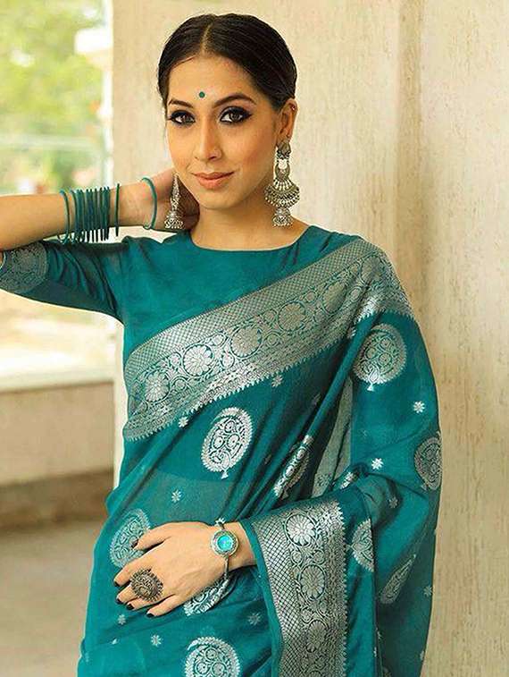 women self design banarasi saree with blouse - 22145232 -  Standard Image - 3