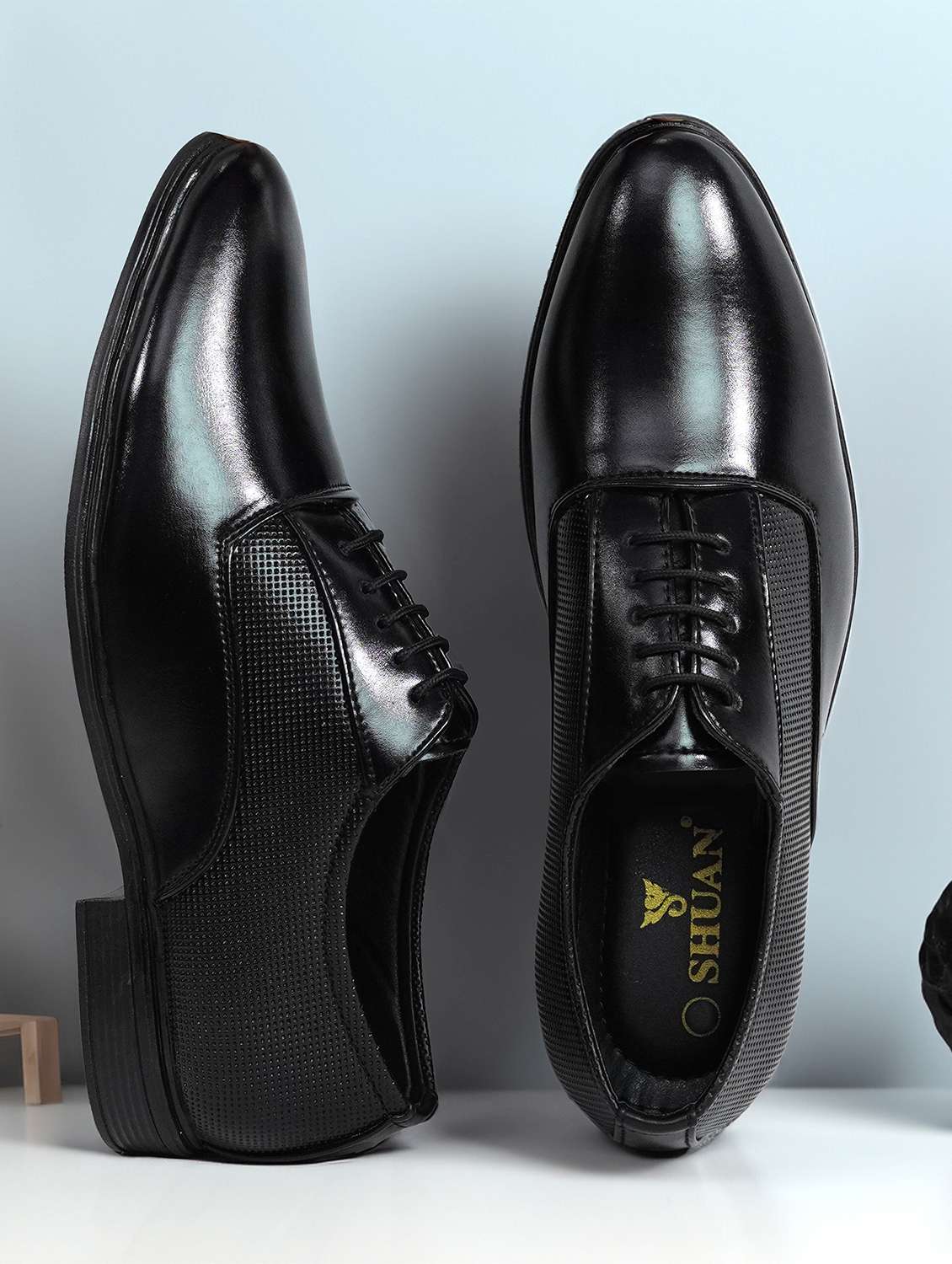 men black lace-up oxford - 22145711 -  Zoom Image - 0