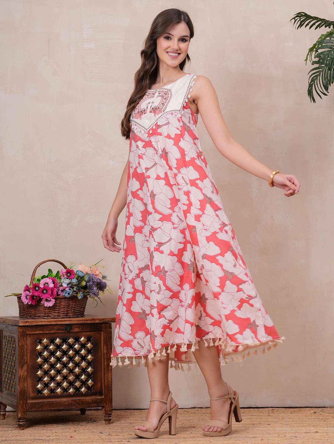 women floral printed sleeveless a-line ethnic dress - 22145858 - Standard Image - 3