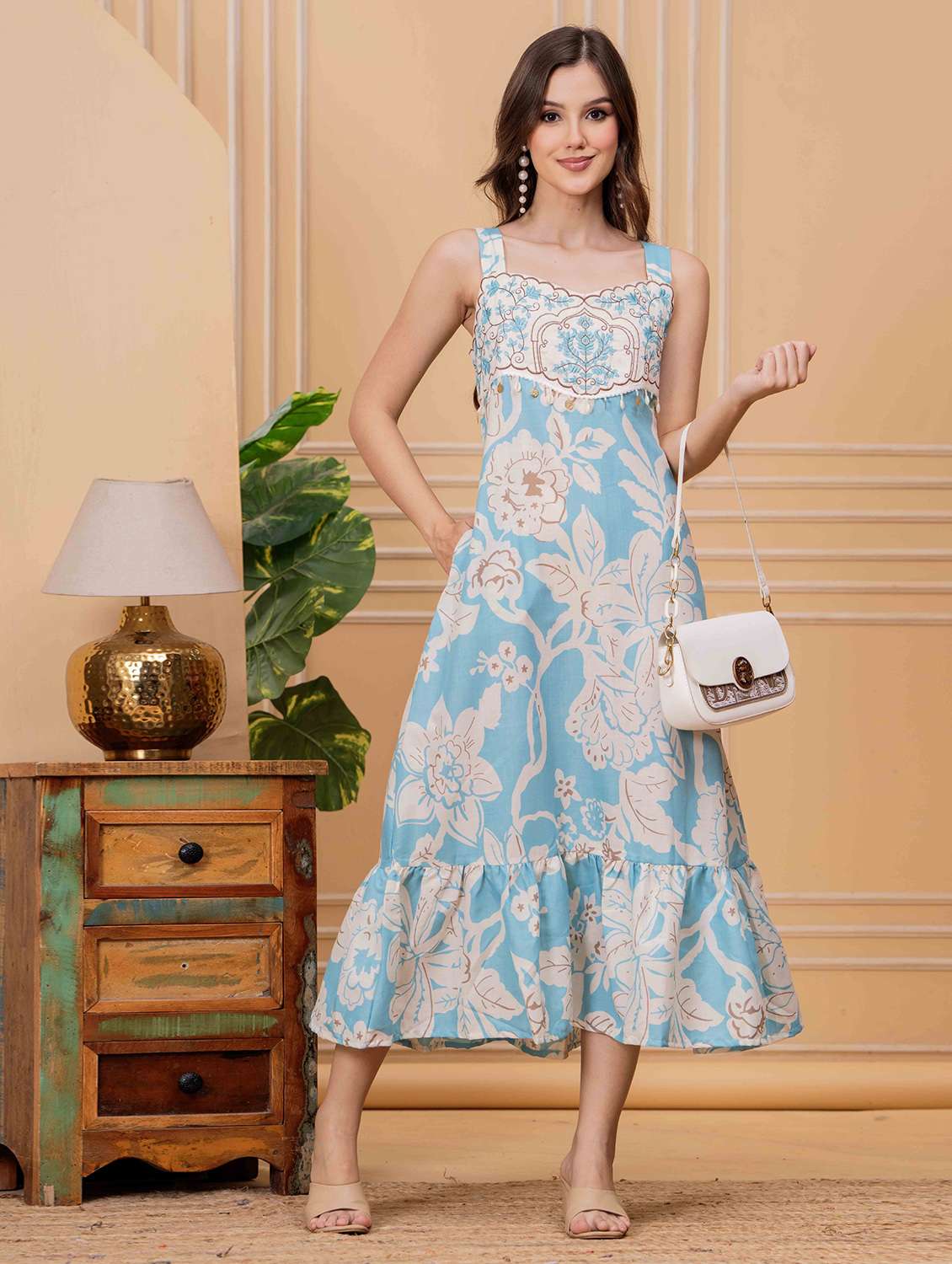 women floral printed sleeveless tiered dress