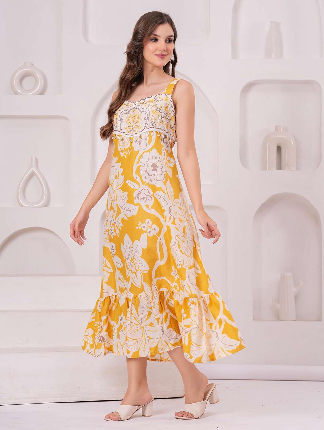 women floral printed sleeveless tiered dress - 22145865 - Standard Image - 3