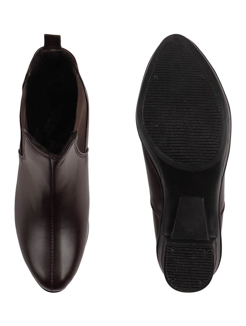 women solid slip on boot - 22146130 -  Standard Image - 5