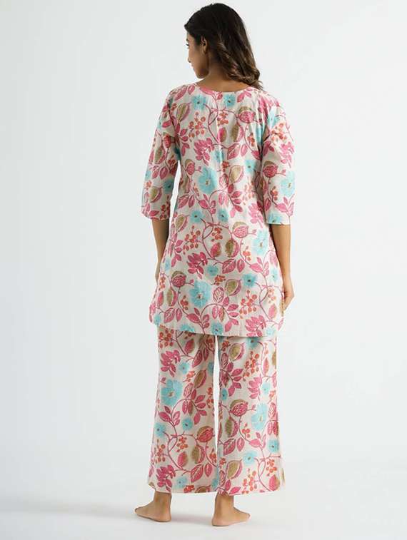 women three quarter sleeve regular fit ethnic co-ord set - 22146261 -  Standard Image - 3