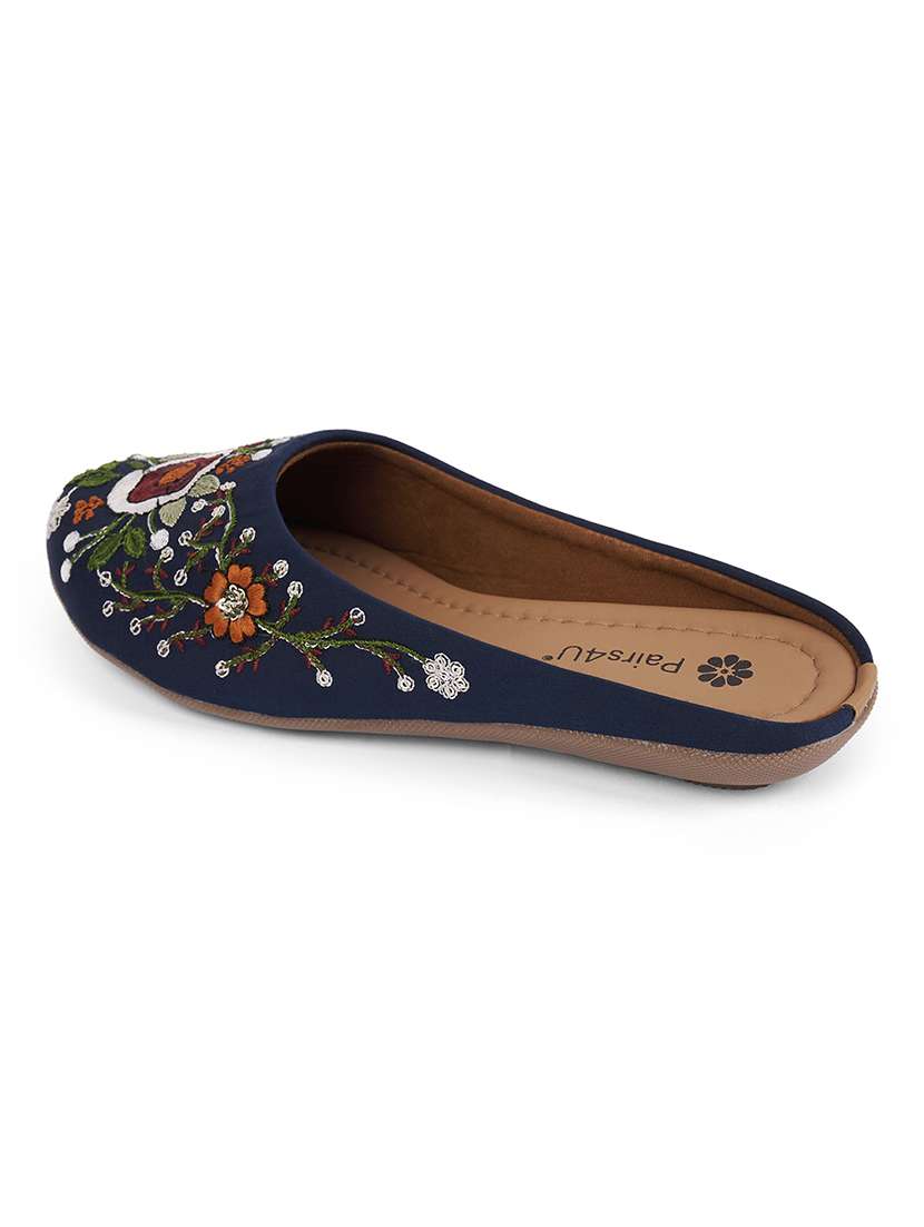women embroidered slip on jutis - 22146565 -  Standard Image - 3