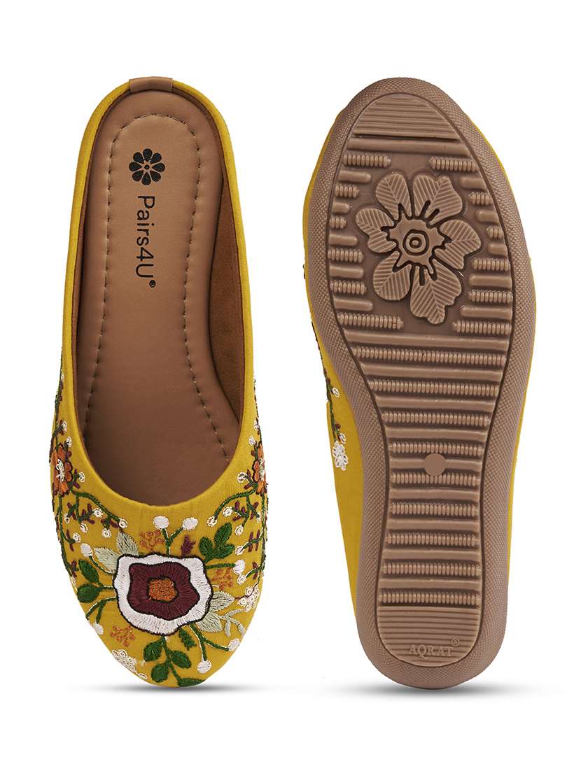 women embroidered slip on jutis - 22146568 -  Standard Image - 5