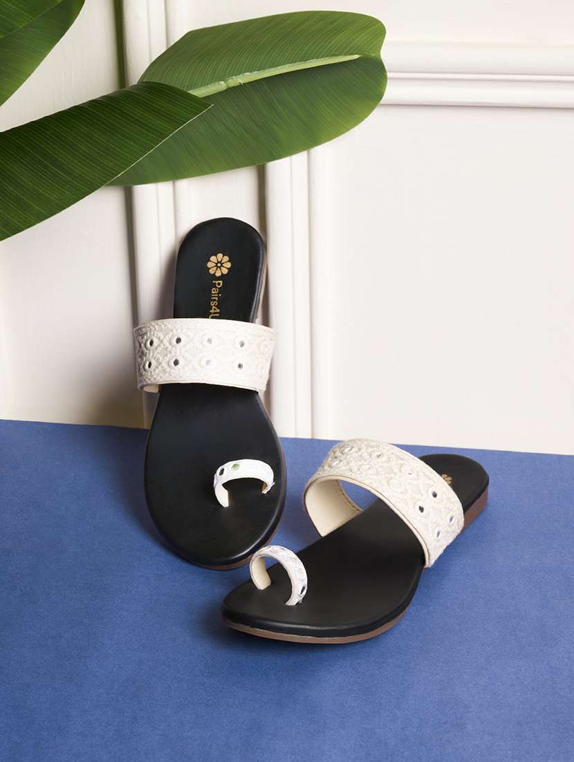 women white one toe sandal