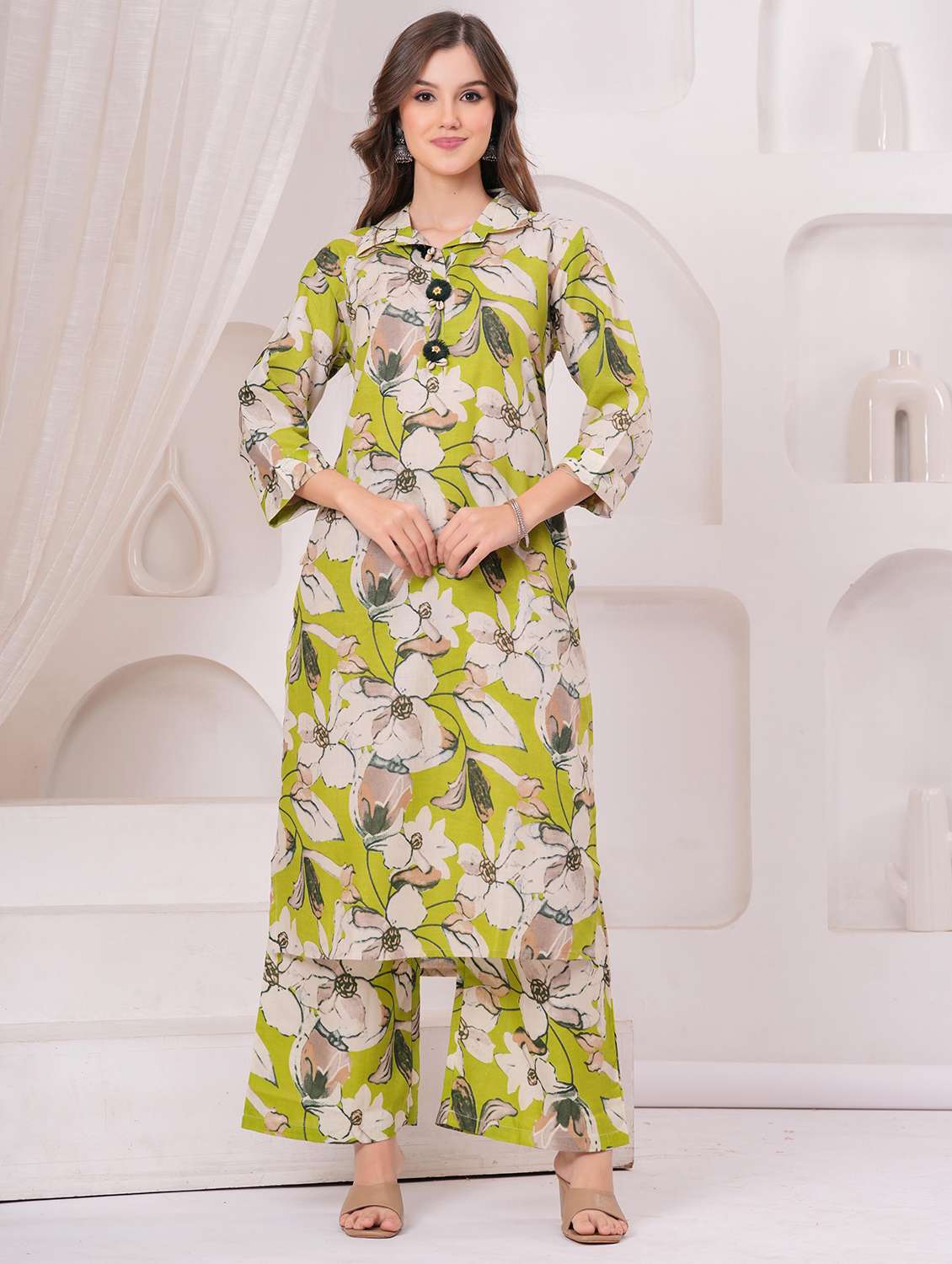 women floral printed three quarter sleeve kurta palazzo set