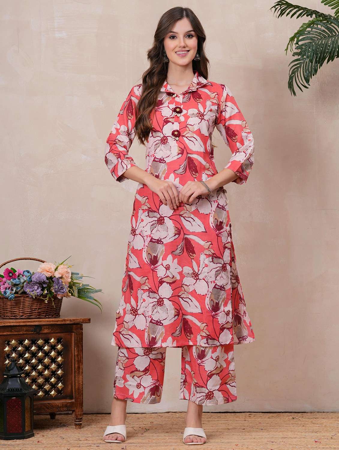 women floral printed three quarter sleeve kurta palazzo set - 22146631 -  Standard Image - 3