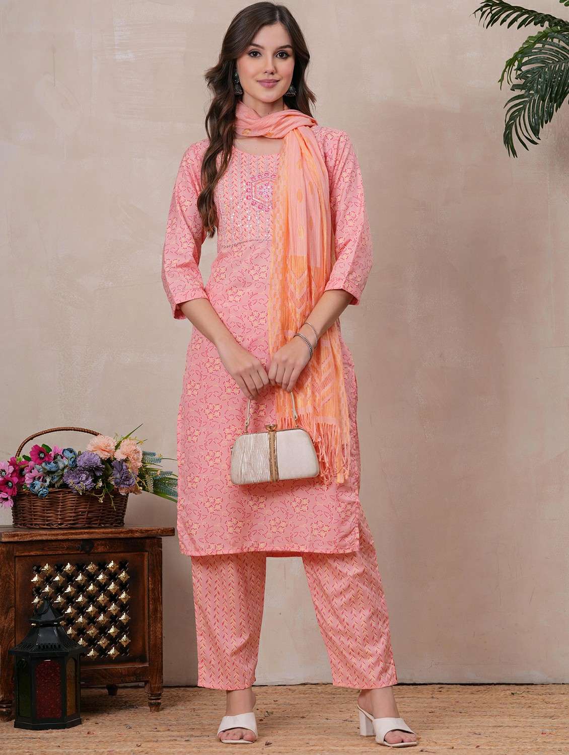 women printed three quarter sleeve kurta pant with dupatta set