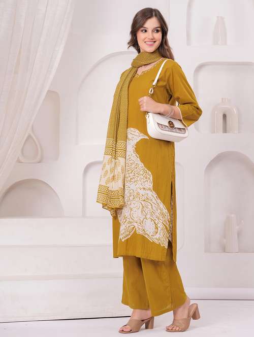 women printed three quarter sleeve kurta pant with dupatta set - 22146655 - Standard Image - 0