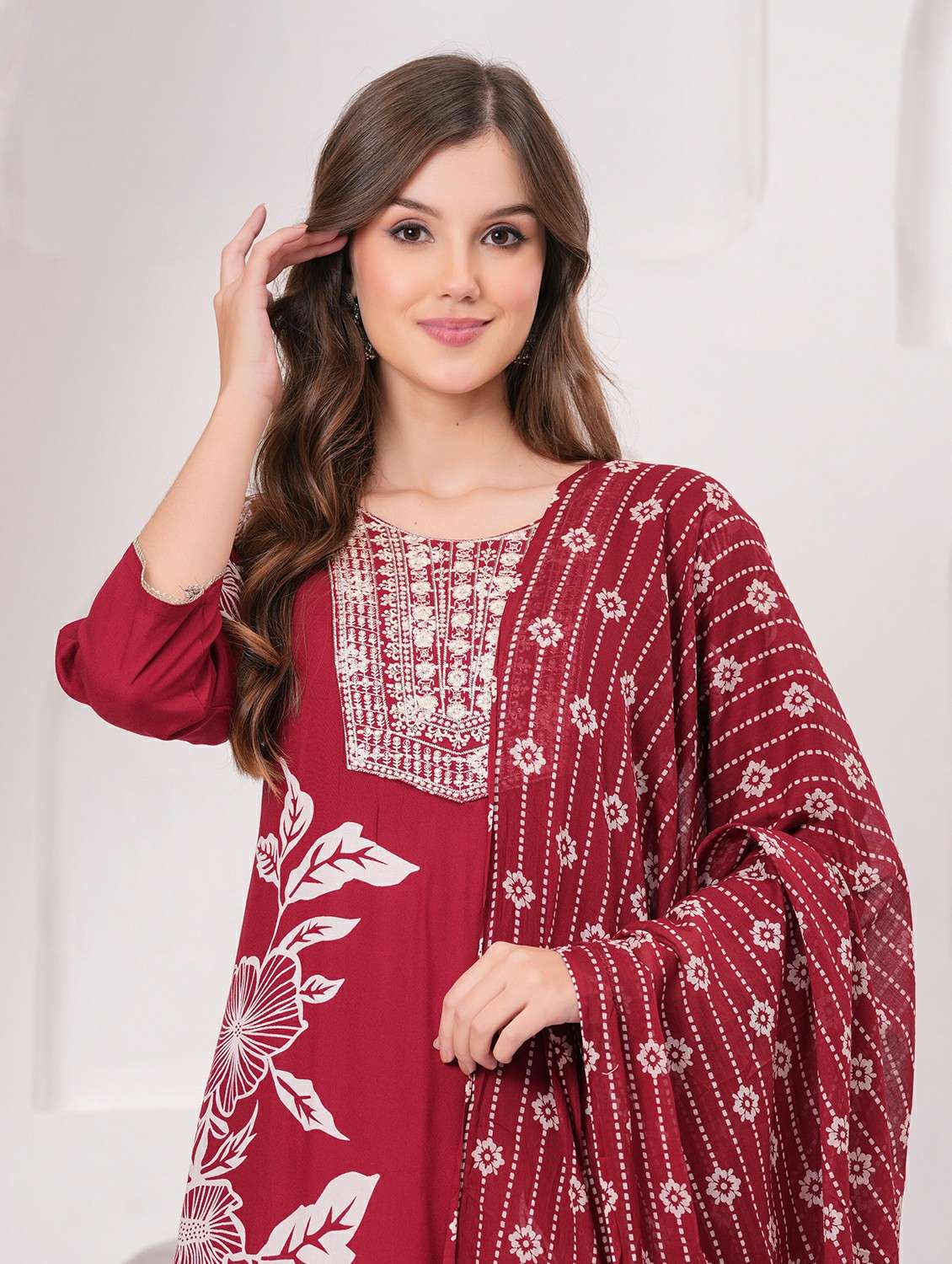 women floral printed three quarter sleeve kurta pant with dupatta set - 22146657 - Standard Image - 5