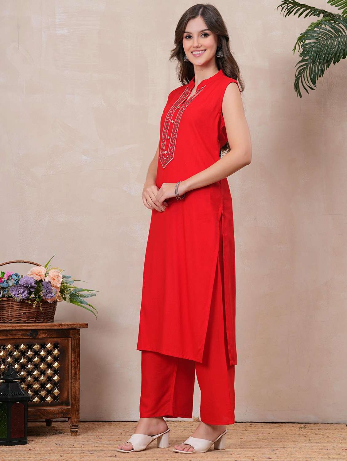 women embroidered sleeveless kurta palazzo set - 22146664 - Standard Image - 3