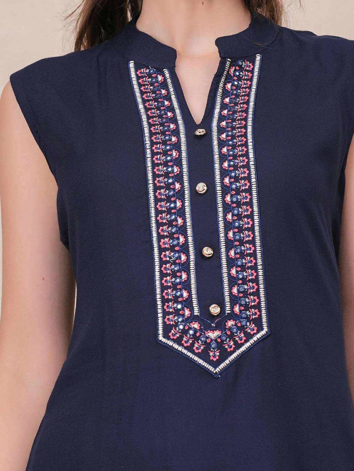 women embroidered sleeveless kurta palazzo set - 22146666 - Standard Image - 5