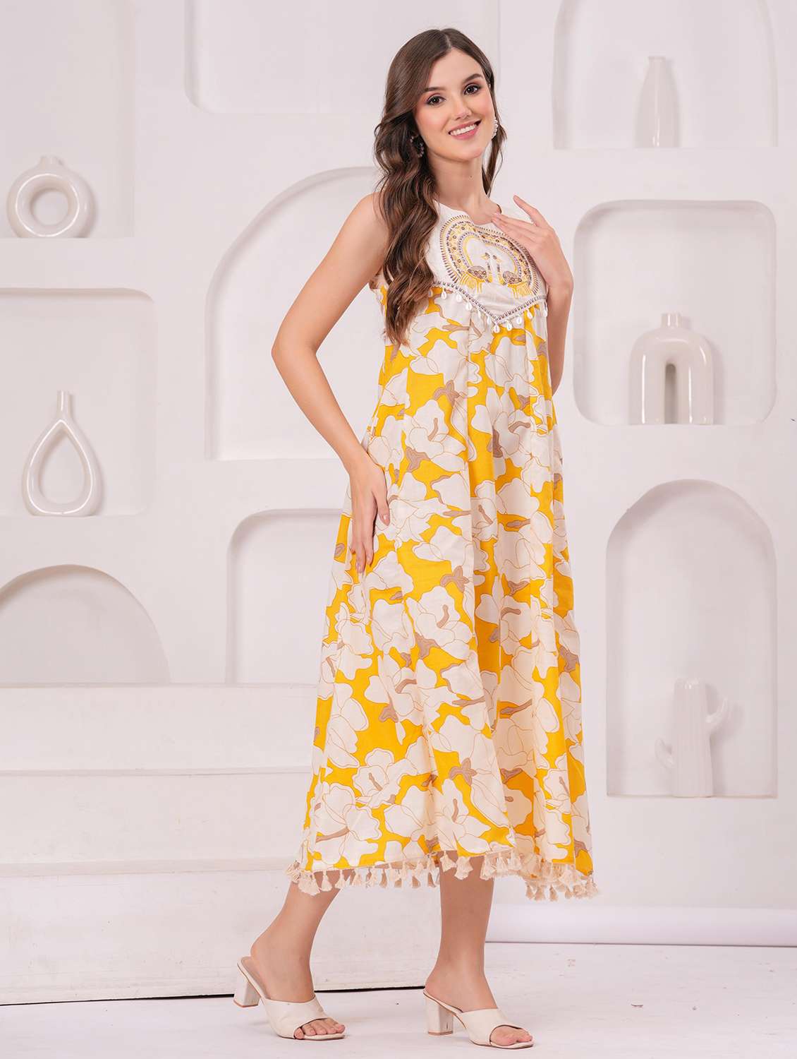 women floral sleeveless a-line ethnic dress - 22146672 -  Standard Image - 3
