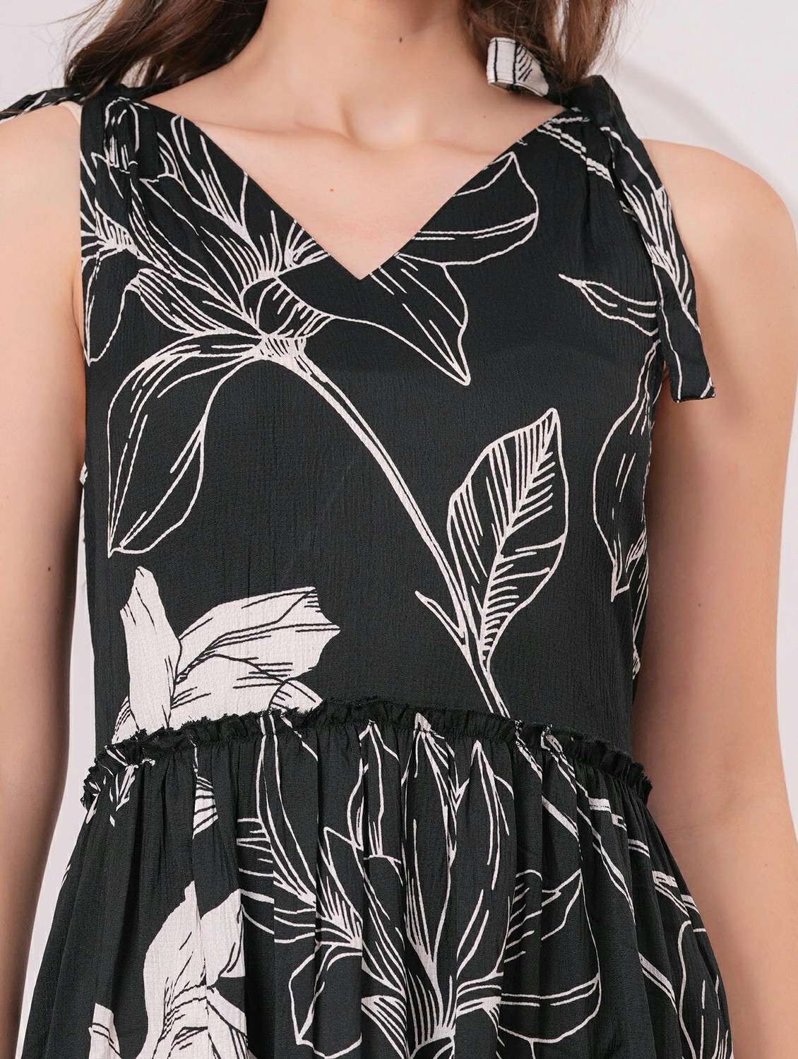 women floral printed shoulder strap tiered dress - 22146673 - Standard Image - 5
